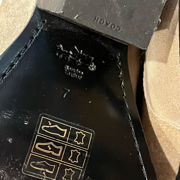 COACH Lace Up Chain Booties Oat Suede G5527 Size 7B VGC! - Picture 14 of 15